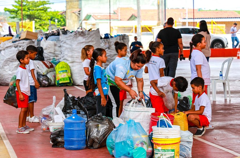 Dia Mundial da Reciclagem: Plastitroque em Marechal Deodoro arrecada 4 toneladas de resíduos plásticos