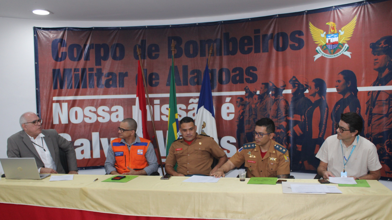 Corpo de Bombeiros realiza reunião para discutir enfrentamento aos incêndios florestais em Alagoas