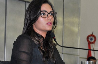 Projeto da deputada Thaise Guedes visa assegurar 'passe livre' nos coletivos em dias de eleições