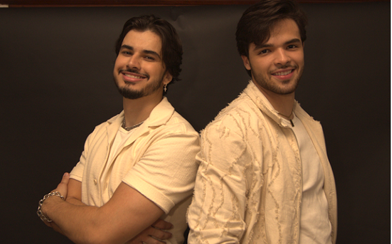Abel e Benício lançam primeiro álbum com destaque para “Copo Americano”