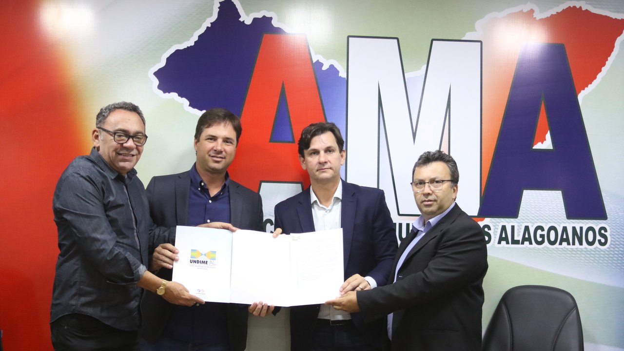 Educadores pedem apoio da AMA em defesa do Fundeb