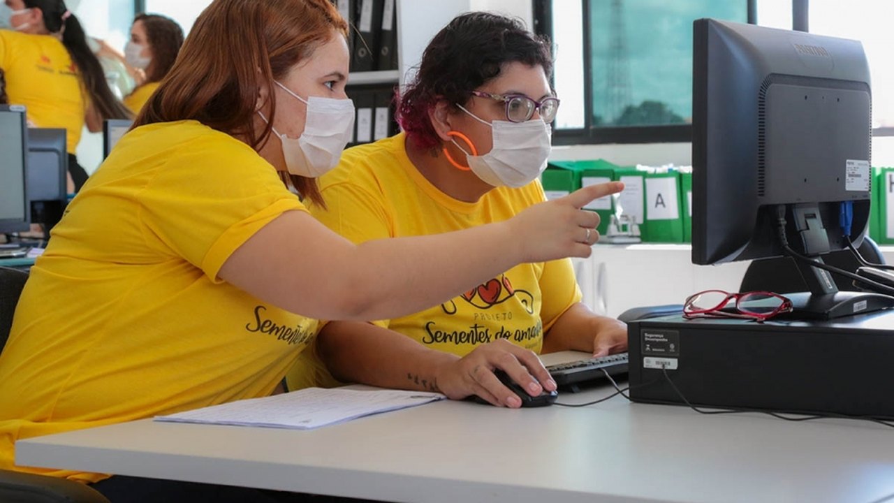 CRIA faz campanha em apoio ao Maio Laranja