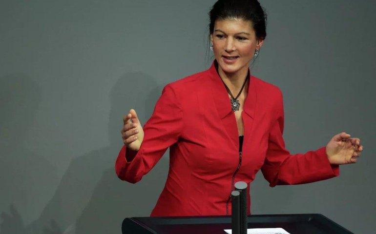 'Irresponsável': política alemã critica decisão de Merz de cancelar restrições do fornecimento de armas à Ucrânia