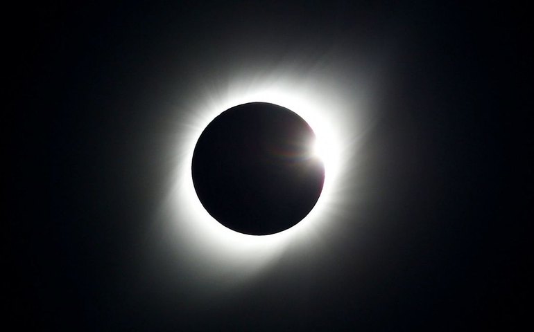 Lunar, solar, total, parcial, anular, penumbral e híbrido: conheça todos os tipos de eclipse