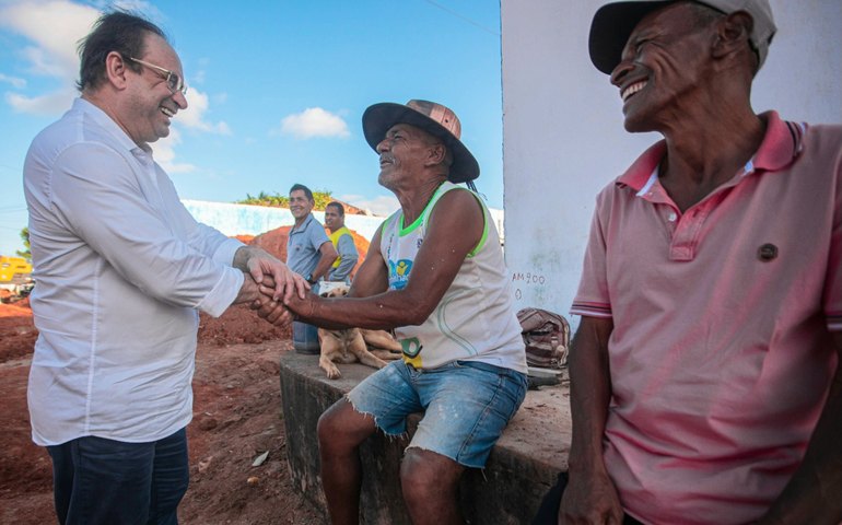 Com a redução das chuvas, Prefeitura retoma conclusão das obras de pavimentação no Planalto e São Luiz