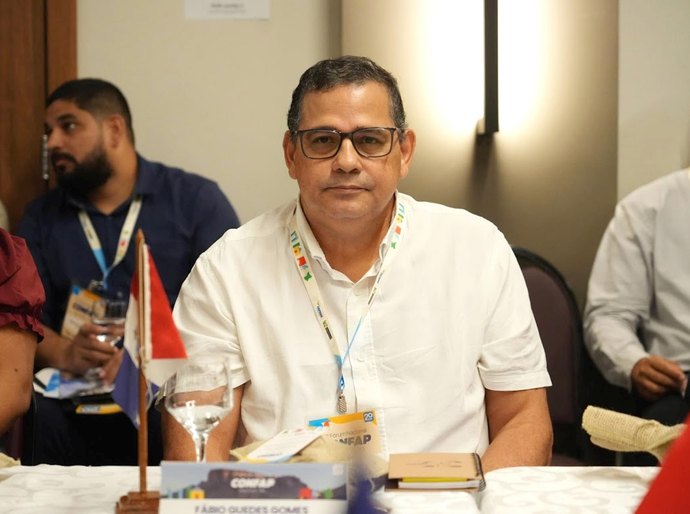 Professor João Vicente Lima assume presidência da Fapeal