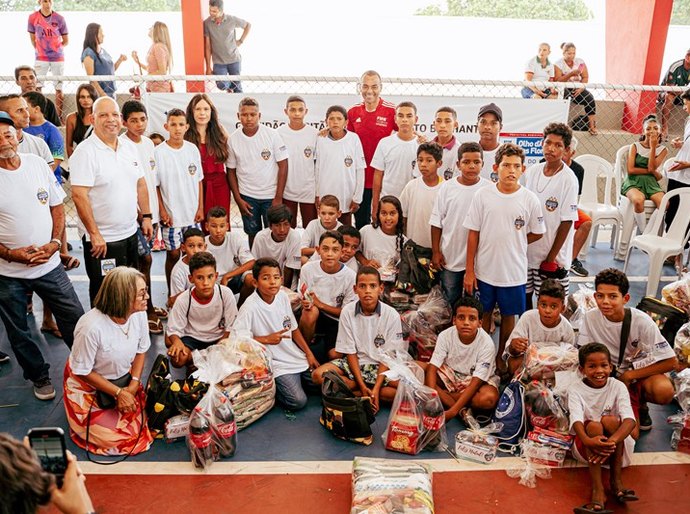 Olho d’Água das Flores recebe, mais uma vez, o capitão do Penta, Cafu