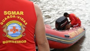Bombeiros procuram adolescente desaparecido na Praia da Cinelândia em Aracaju