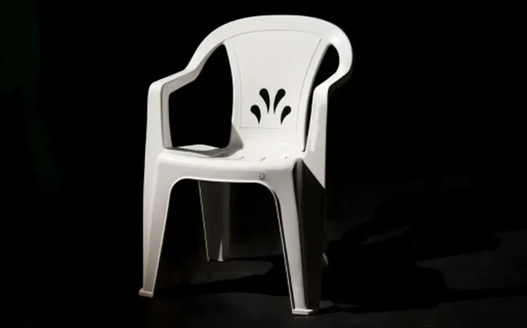 Inmetro divulga orientações para compra de cadeiras plásticas