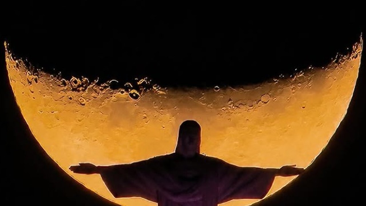 Lua ‘sorrindo’ para o Cristo Redentor: fotógrafo revela bastidores de registro que viralizou; veja vídeo