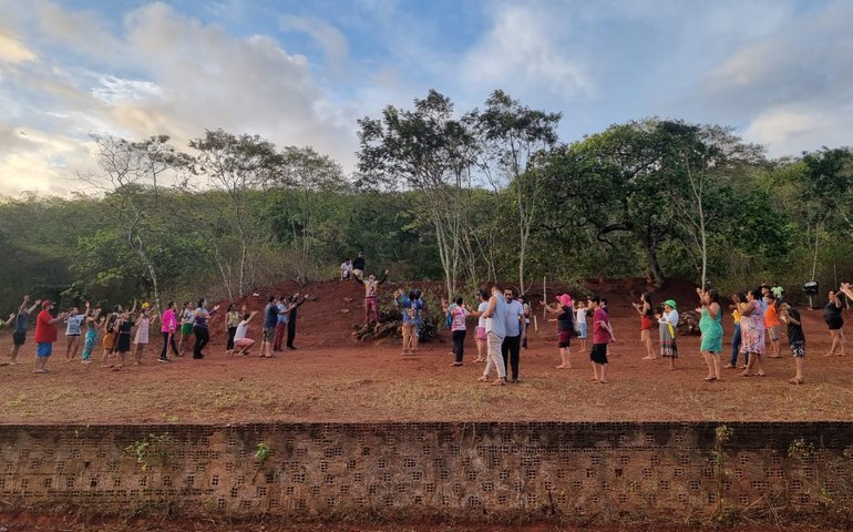 Ensaio geral no Morro da Massaranduba fecha últimos detalhes para Paixão de Cristo