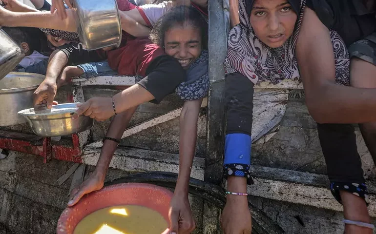 Governo de Israel 'perdeu a humanidade', diz ministro italiano