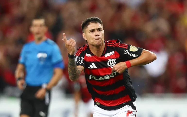 Flamengo fica a uma vitória da classificação
