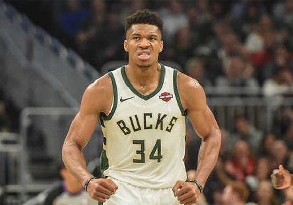 Bucks esperam que Giannis Antetokounmpo retorne para o começo das Finais da NBA