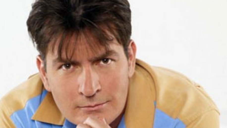 Charlie Sheen deve receber US$ 25 milhões por demissão