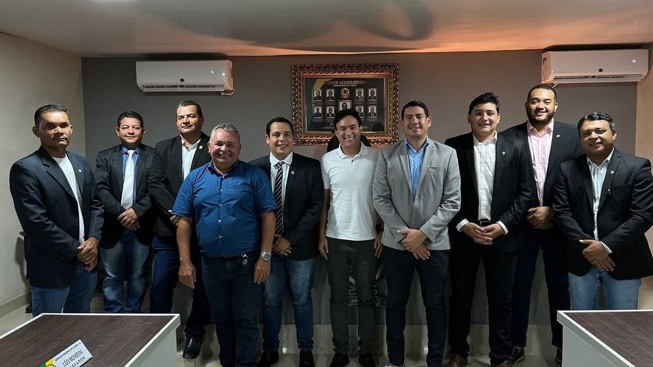 Vereador Aldemir Fortunato toma posse para segunda gestão como presidente da Câmara de Jundiá