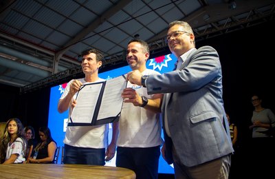 Retomada dos programas Professor Mentor e Avança Grêmios fortalece protagonismo juvenil em Alagoas