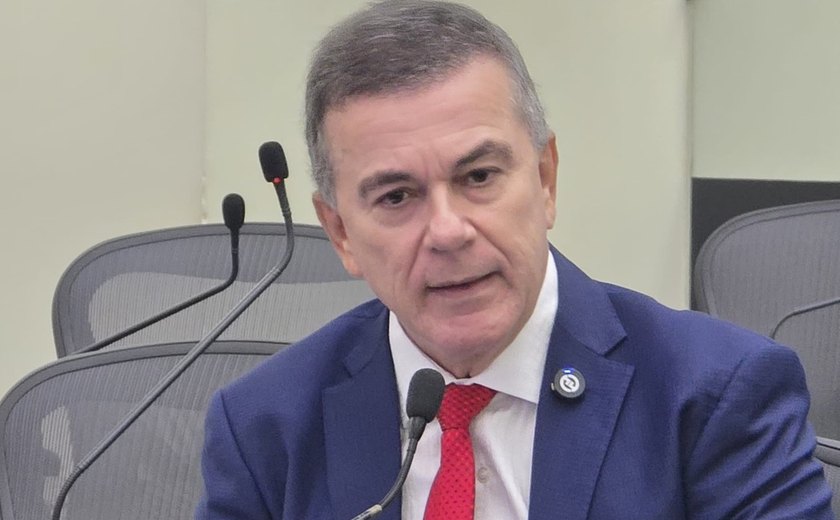 Ronaldo Medeiros critica proposta de modificação do projeto que amplia isenção do IR