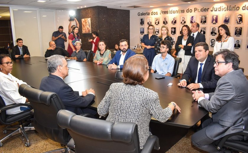 Prefeitura lança edital para instalação de repúblicas para jovens