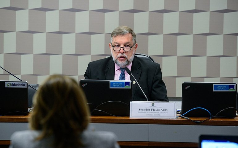 CE vai debater educação especial no novo Plano Nacional de Educação