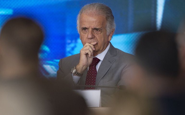 Múcio defende soluções diplomáticas para reduzir escalada de conflitos