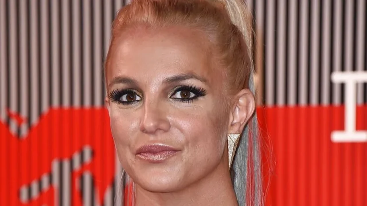 Britney Spears é acusada de dirigir sob influência de álcool e drogas na Califórnia