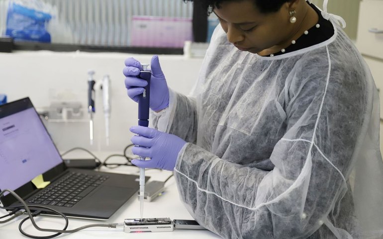 'Pré-Covid': fenômeno que faz sintomas aparecerem dias antes do teste positivo volta a com a variante Eris