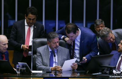 Câmara aprova projeto de lei de taxação para super-ricos