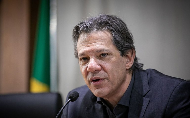 Haddad critica fala de Tarcísio de que não confia na Justiça e se diz preocupado com democracia