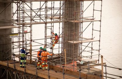 Desemprego atinge menor nível da série histórica e mercado de trabalho registra recordes em 2025