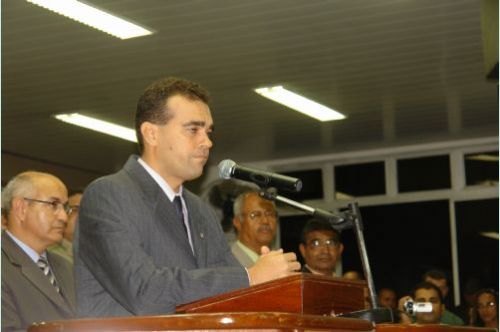 Casamento coletivo na igreja-sede
