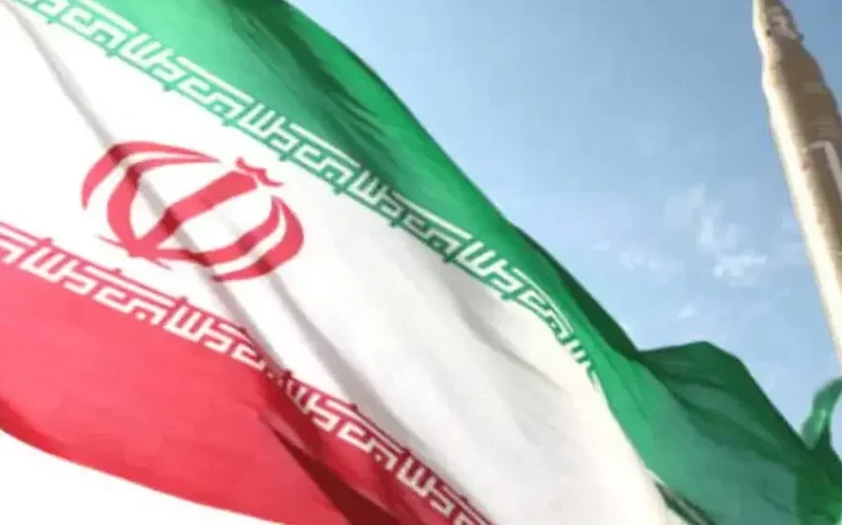 Presidente do Parlamento do Irã ironiza sanções ao petróleo iraniano