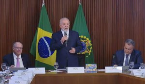Lula em reunião ministerial no ano de 2023