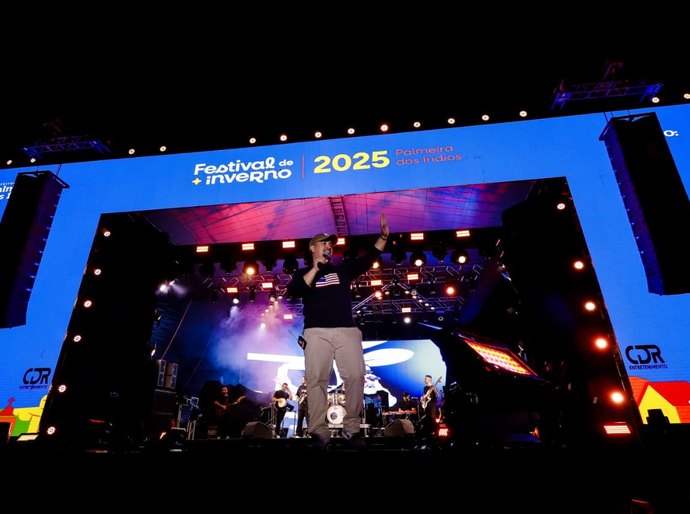 Péricles, Mikael Santos e Rony Lucena abrem o Festival de Inverno de Palmeira