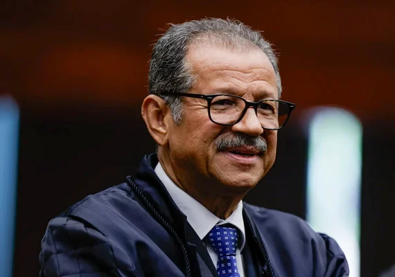 Ex-desembargador alagoano Sebastião Coelho anuncia candidatura ao Senado em 2026 pelo Partido Novo