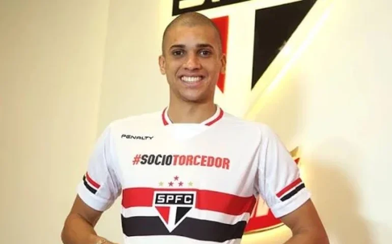 Dória pede rescisão de contrato ao São Paulo após ameaças a familiares