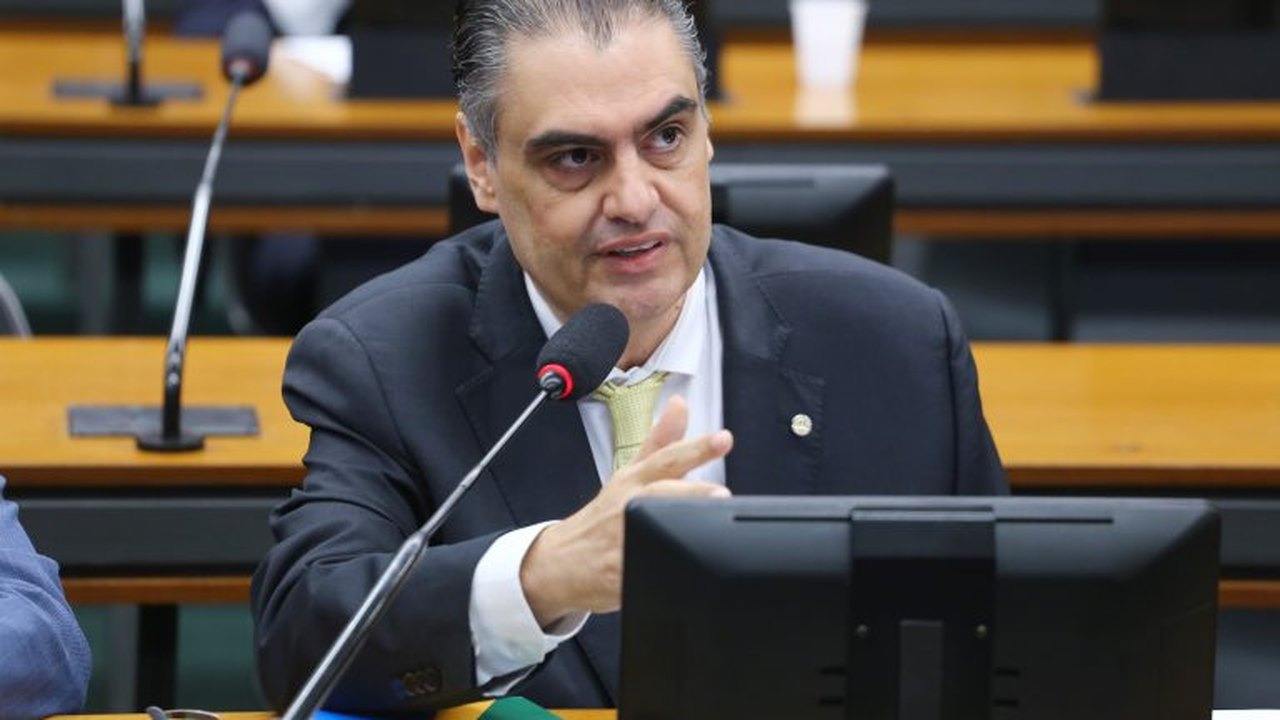 CCJ aprova projeto que estende aos municípios regras de refinanciamento de dívidas dos estados e do DF