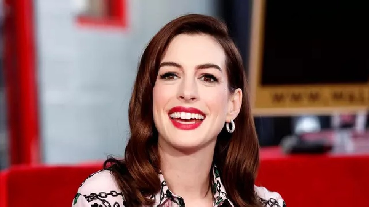 Comédia com Anne Hathaway vai abrir Festival de Berlim