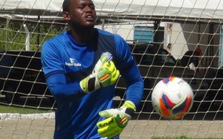 Goleiro do CSA, Jeferson alerta para atenção dobrada contra o Ituano