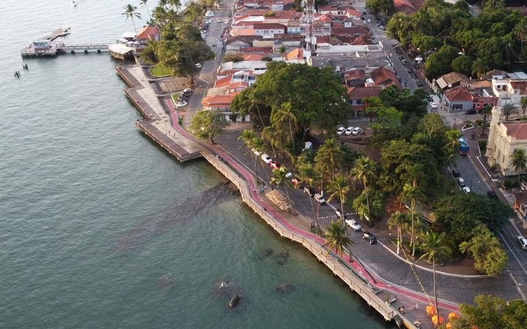 Ilhabela implementa estacionamento rotativo no centro histórico da cidade