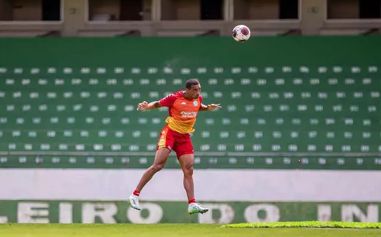 Guarani tem nove dos onze reforços oficializados aptos para a estreia no Paulista