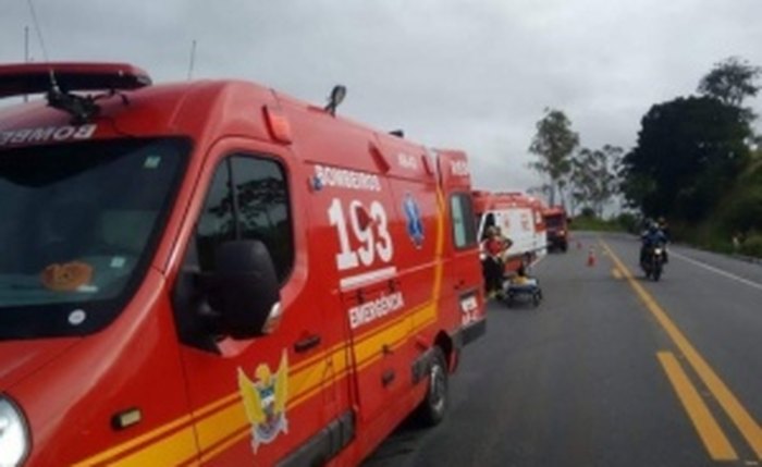 Colisão entre carro e cavalo deixa dois feridos em União