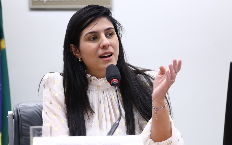 Projeto obriga maternidades a informar pacientes sobre importância da amamentação exclusiva até o 6º mês do bebê