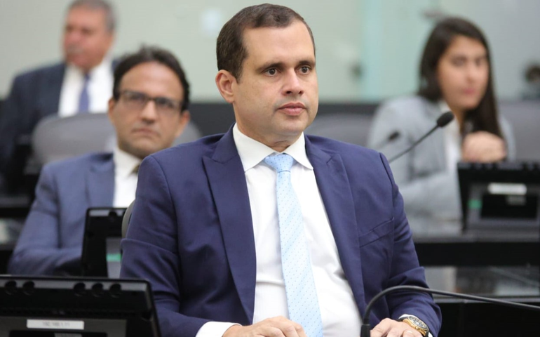 Parlamentares aprovam programa que permite regularização de débitos de veículos via PIX