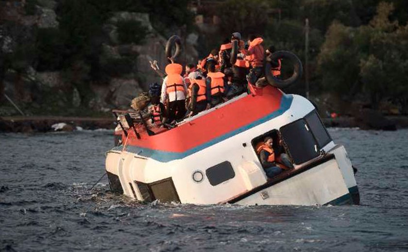 Naufrágios deixam 22 mortos no Mar Egeu