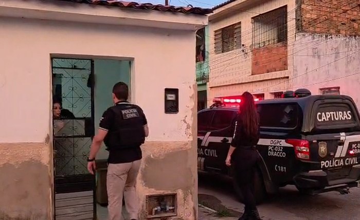 Suspeitos de violência contra a mulher são alvos da polícia em AL