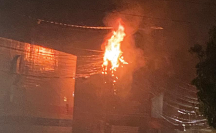 Incêndio destrói clube antes de show do Asas Morena em Capela