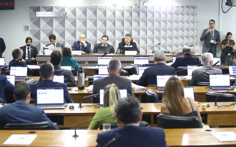 CPMI do INSS será prorrogada; Viana informa próximos passos