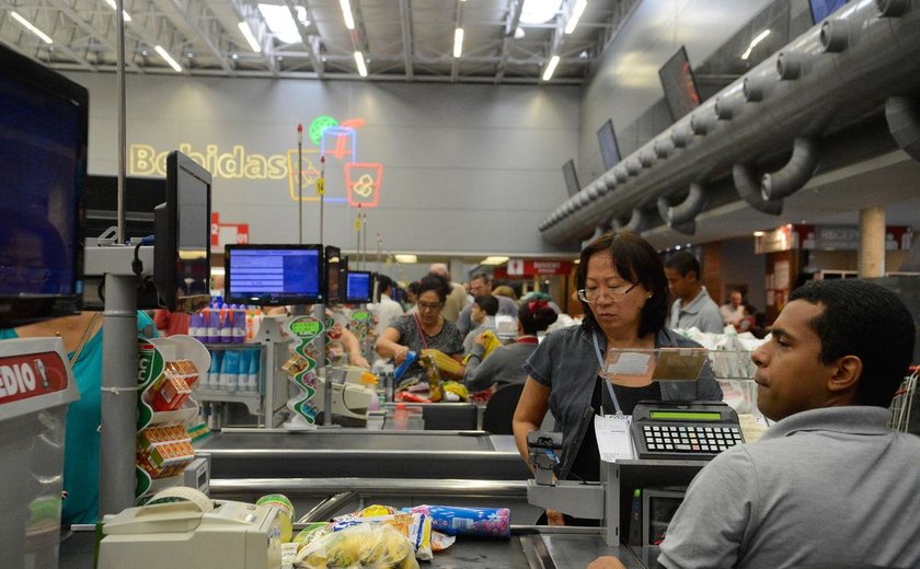 Consumo dos brasileiros cresce 2,63% no primeiro semestre