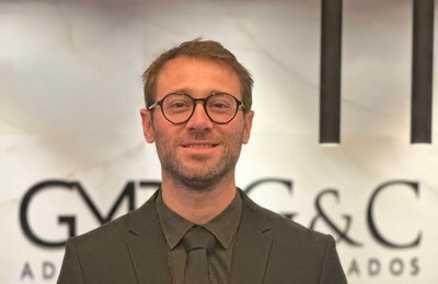 O marco da profissão multimídia e a mudança de patamar dos influenciadores digitais no Brasil